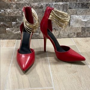 Beautiful Stiletto- Pointy Toe - Red / Gold